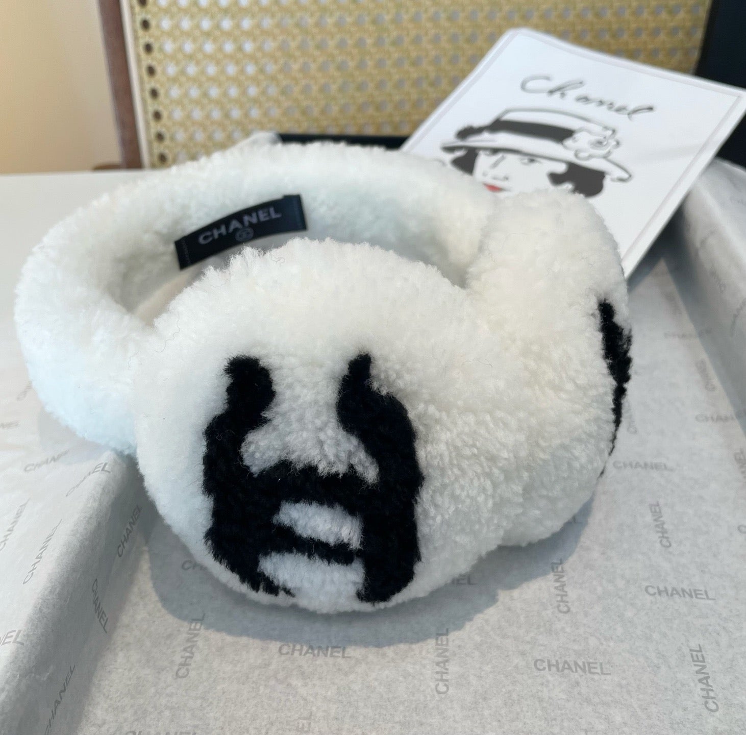 CHANEL 25S SKI EARMUFFS 844870