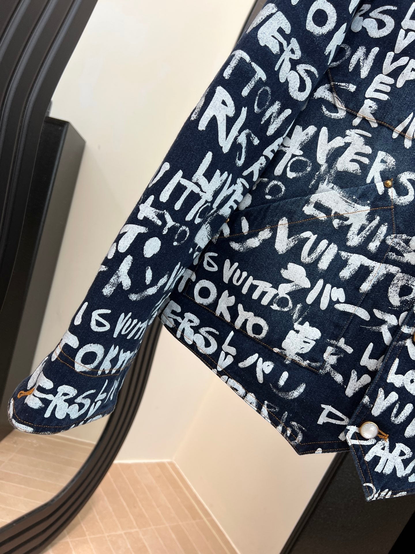 LV 25S JACKET 0162