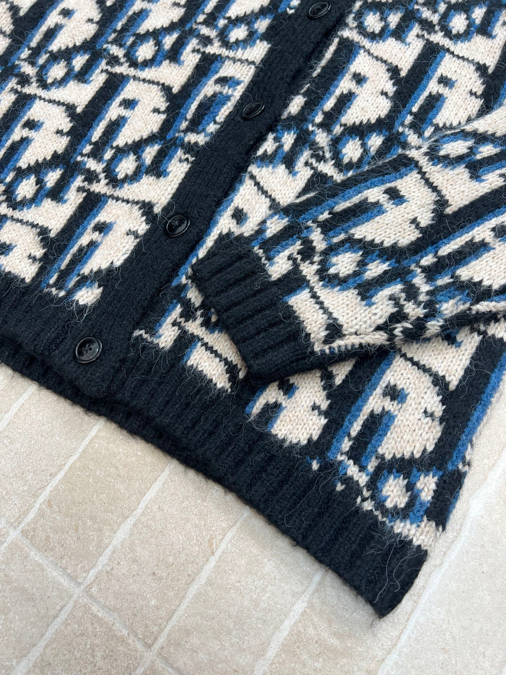 DIOR 26S KNITTED CARDIGAN 1064