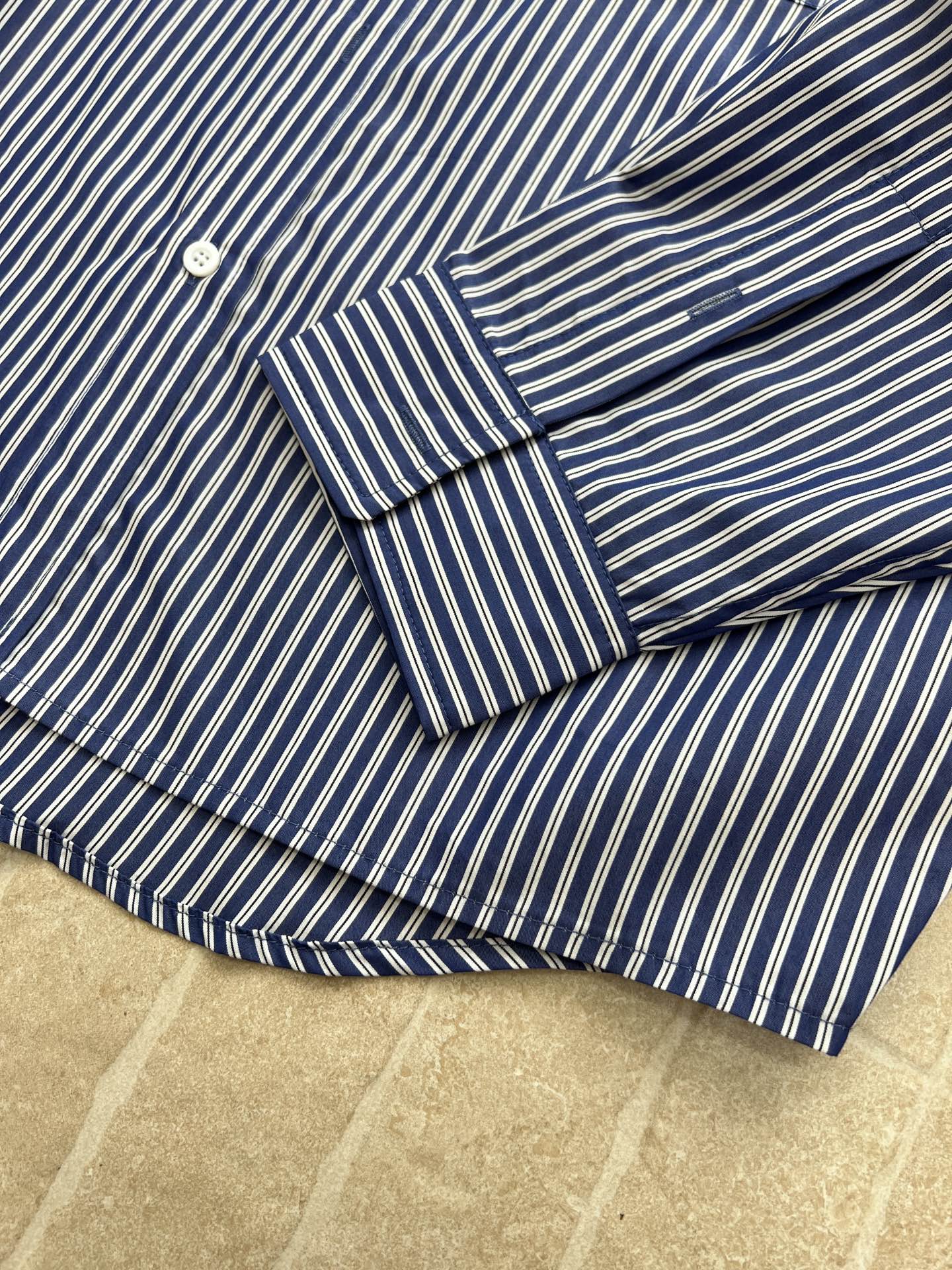 BALENCIAGA 26S STRIPED SHIRT 021