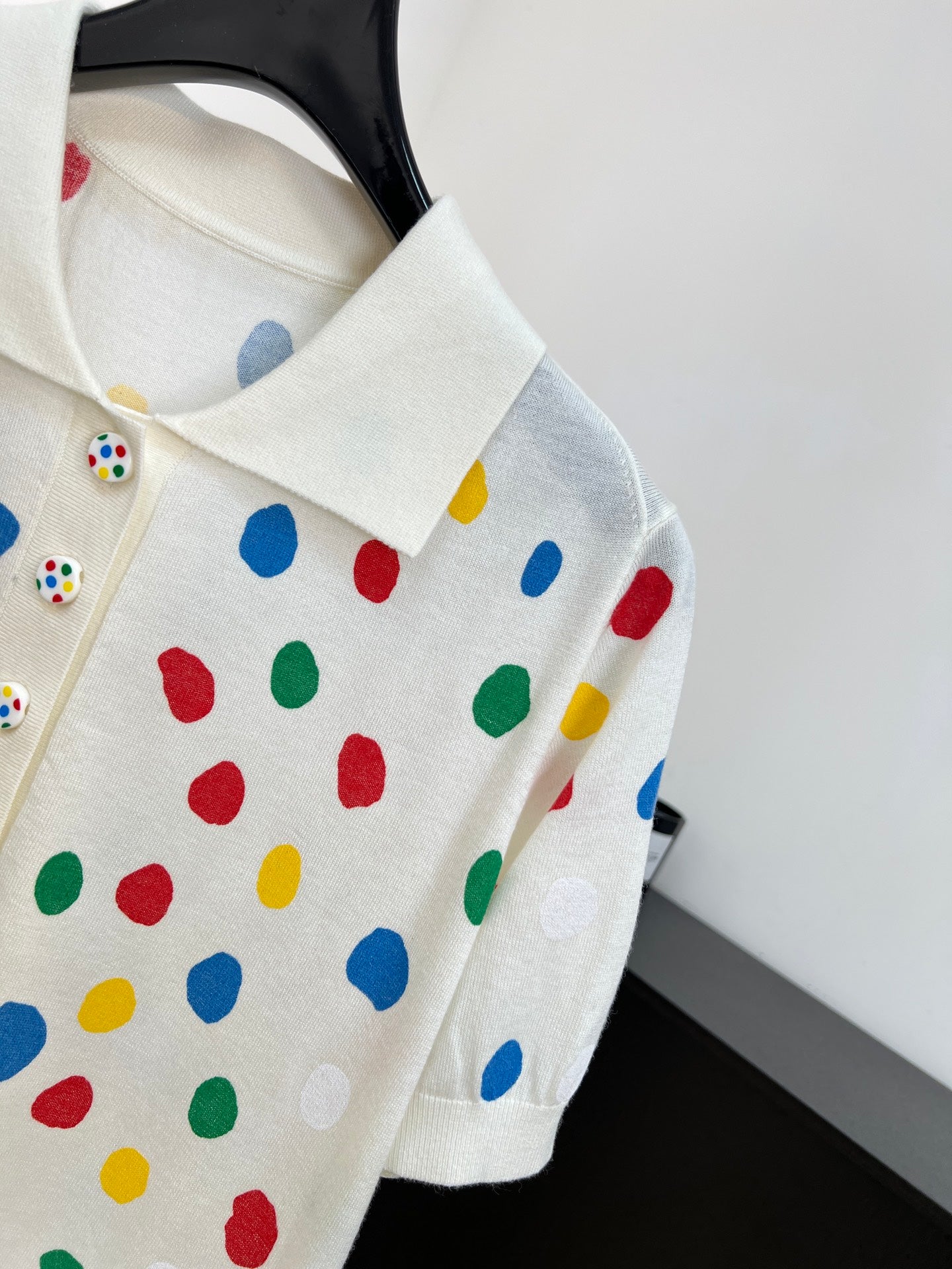 LV 26S SHORT-SLEEVED KNIT POLO SHIRT STYLE 195