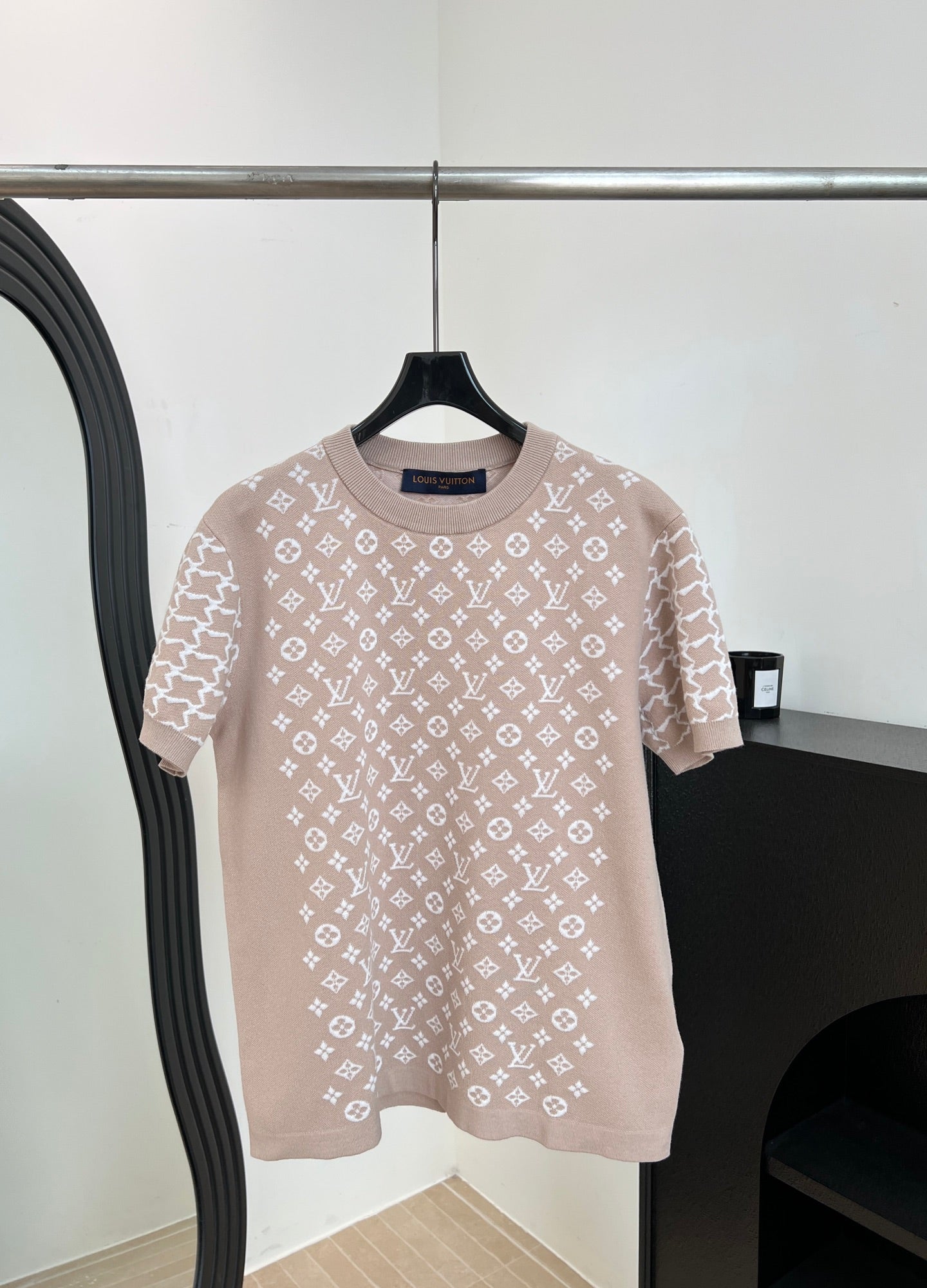 LV 26S SHORT-SLEEVED SWEATER STYLE 222