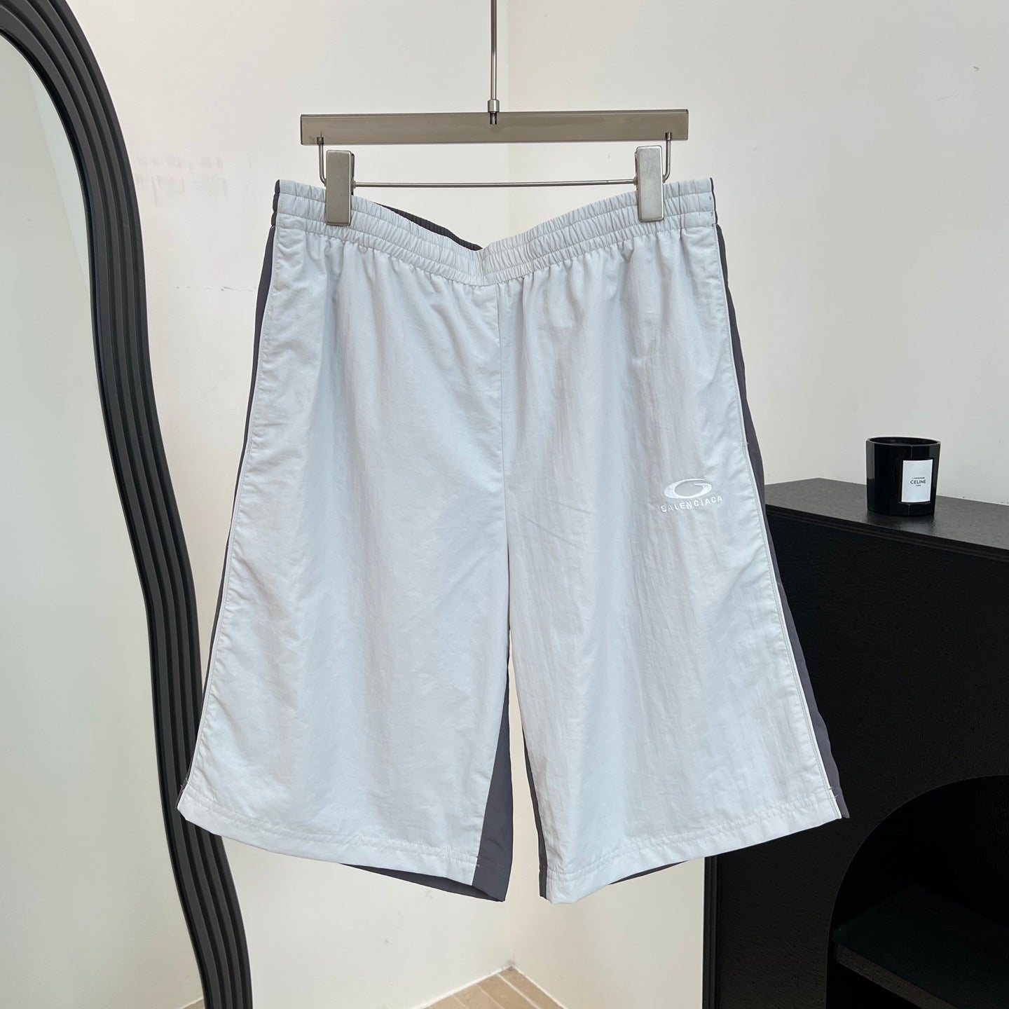 BALENCIAGA 26S SHORTS 100