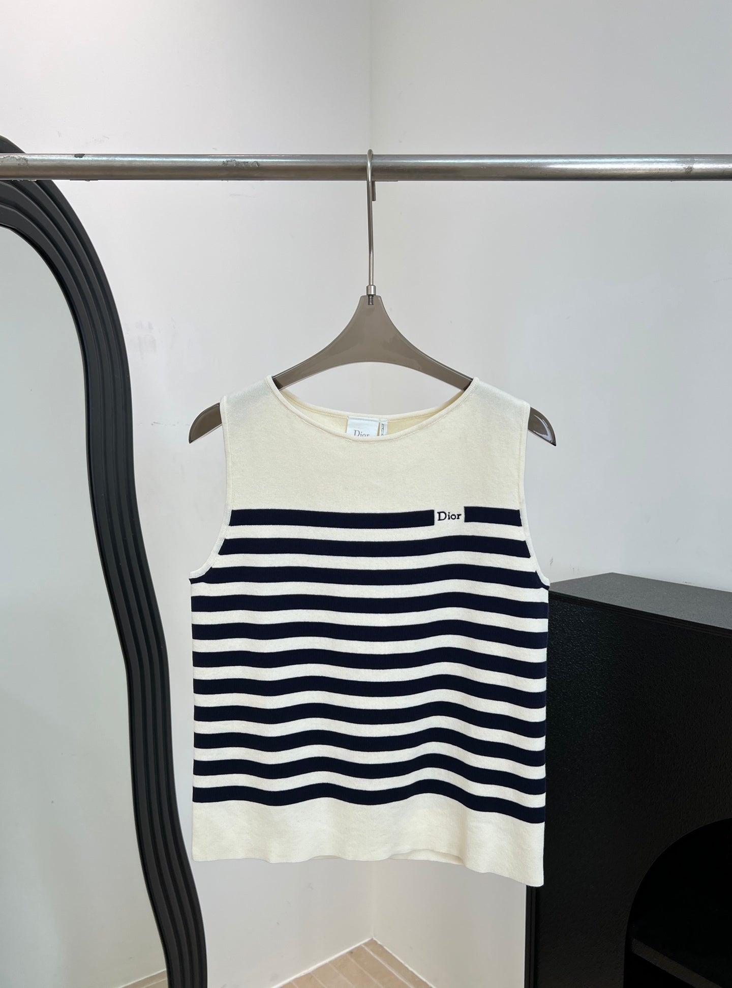 DIOR 26S KNIT SLEEVELESS TOP 1270