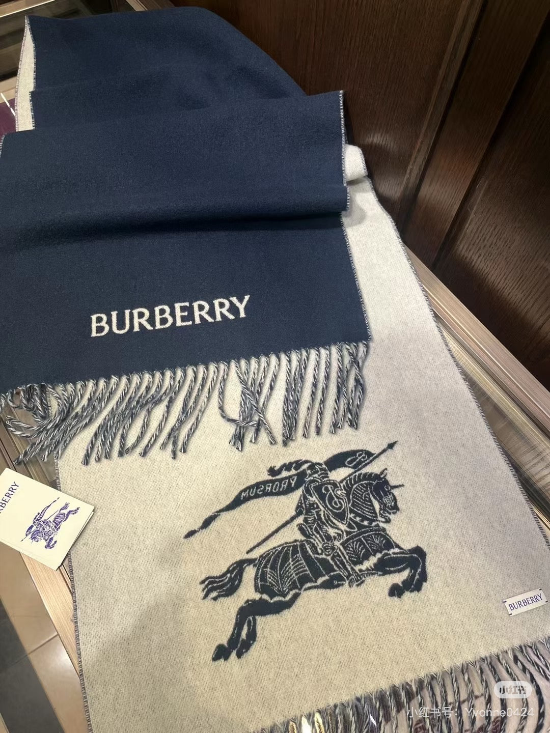 BURBERRY 25S SCARF 180 CM IN CASHMERE 938324
