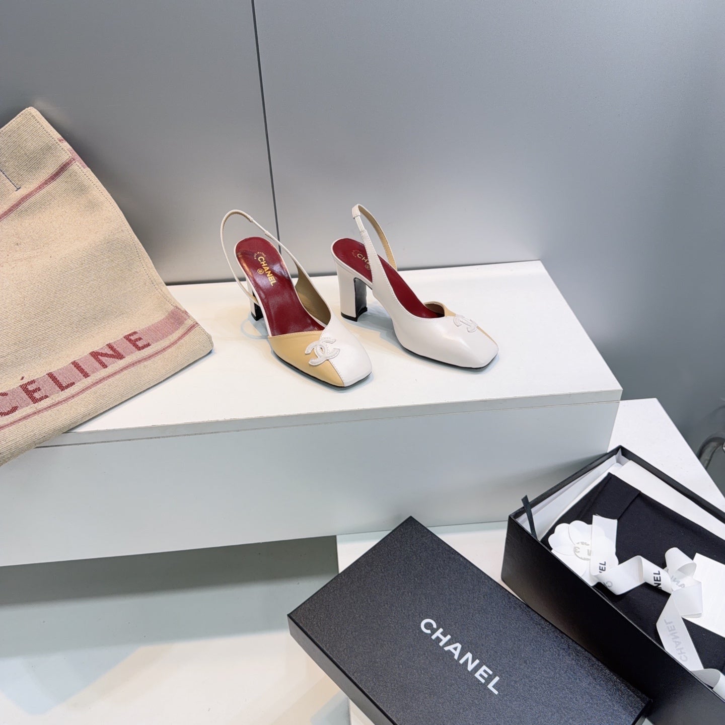 CHANEL 26S SLINGBACK 100 MM IN BEIGE AND WHITE LAMBSKIN