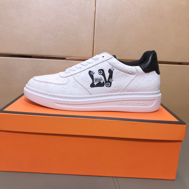 LV TRAINER SHOES IN WHITE AND BLACK CALFSKIN