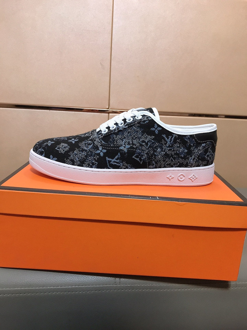 LV TRAINER BLACK MIX BLUE MONOGRAM JACQUARD