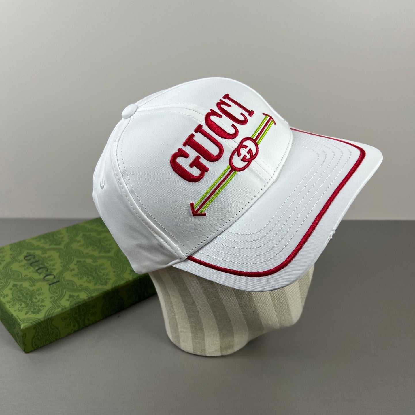 GUCCI 26S BASEBALL CAP STYLE 80