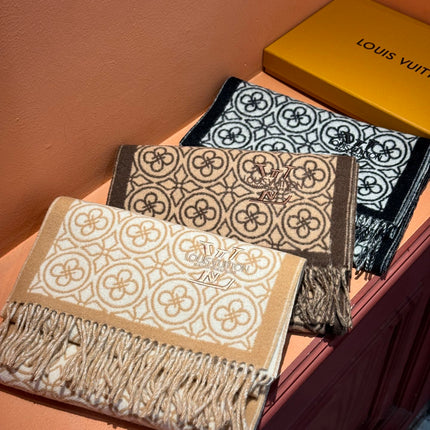 FLOWER MONOGRAM SCARF 180 CM IN TORTILLA BROWN MIX WHITE CASHMERE 388304