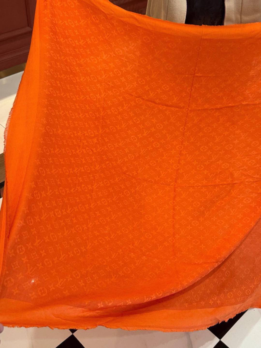 LV SCARF 140 CM IN CASHMERE 721462