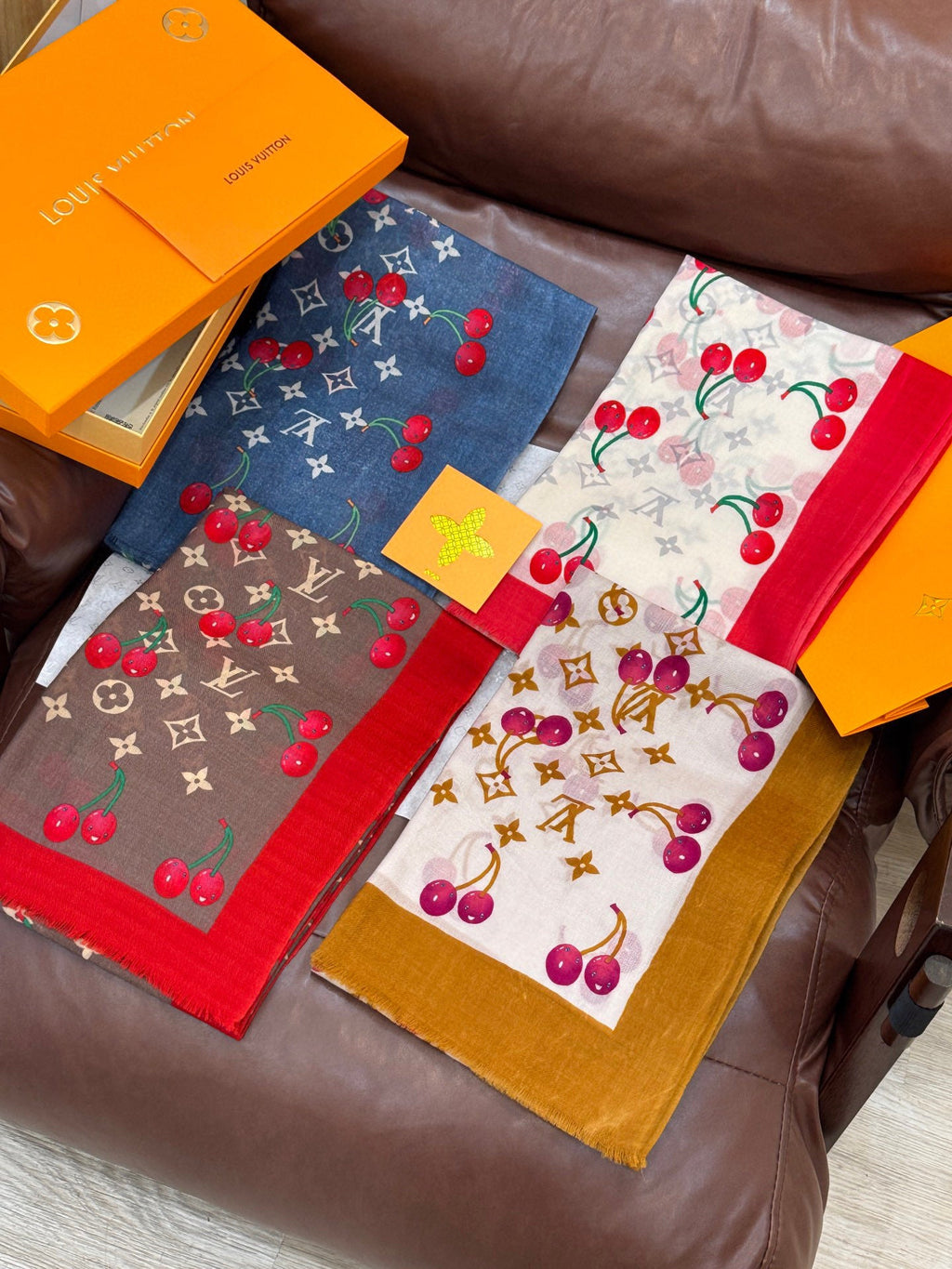 LV SCARF 200 CM IN CASHMERE 728984