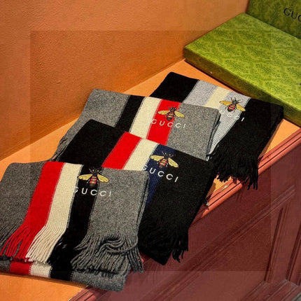 GUCCI 25S SCARF 180 IN CASHMERE 730567