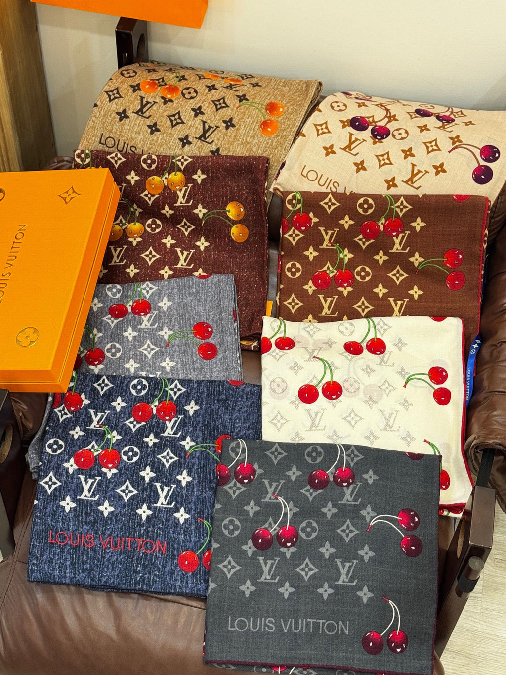 LV SCARF 140 CM IN WOOL MIX SILK 737265