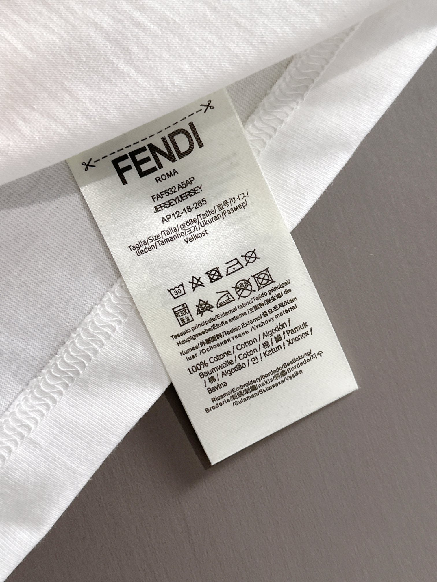 FENDI 26S SHORT SLEEVE T-SHIRT 166