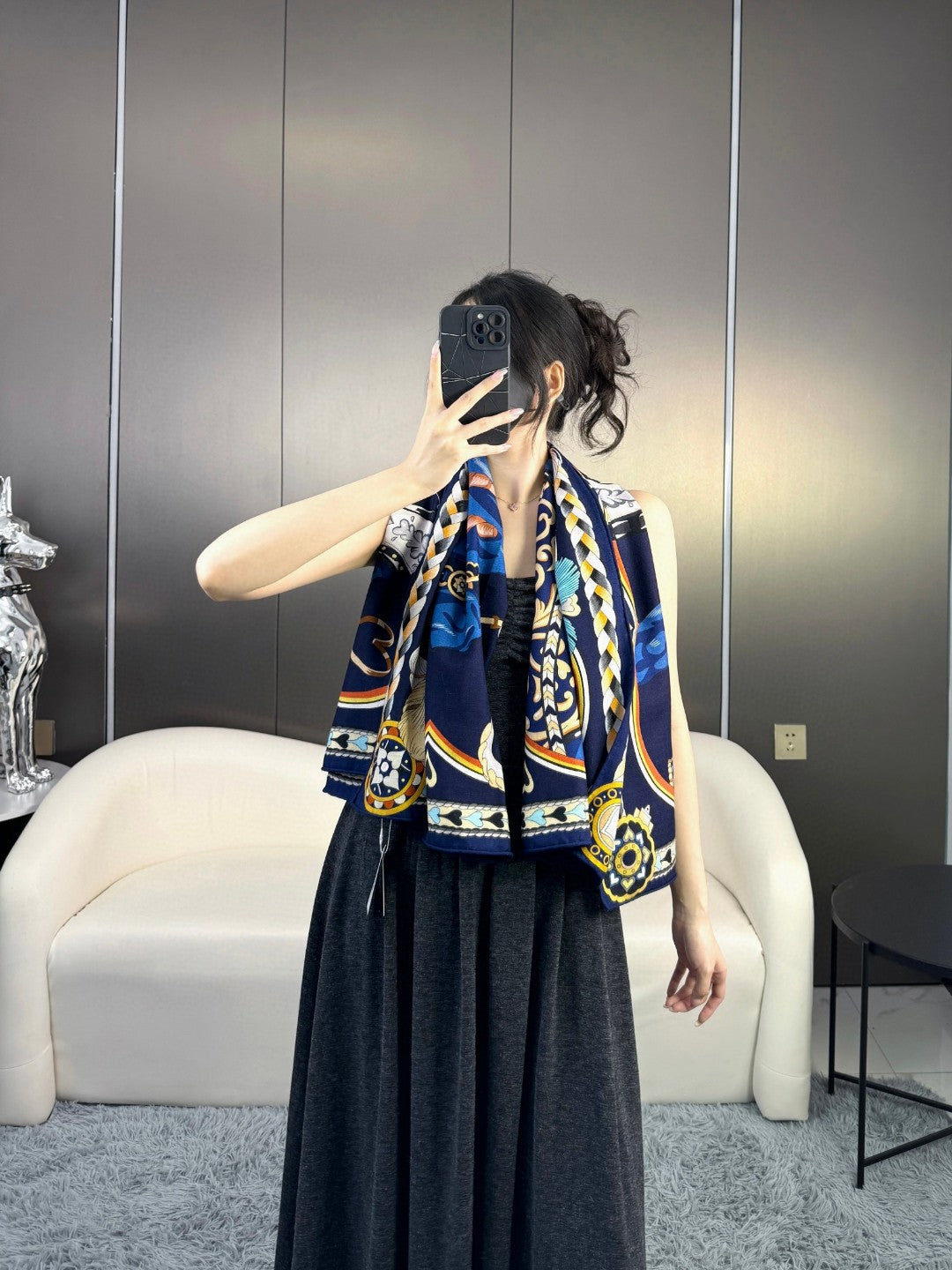 HERMES 25S SCARF 135 IN SILK 856320