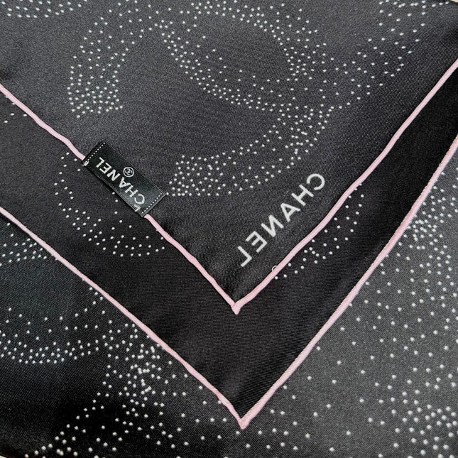 CHANEL 25S SCARF 90 IN SILK 730643