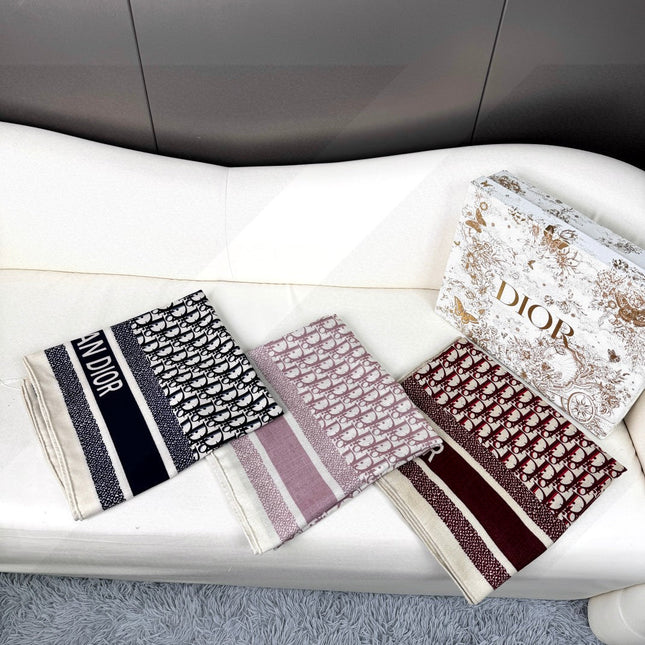 DIOR SCARF 140 CM IN CASHMERE-SILK BLEND 699255