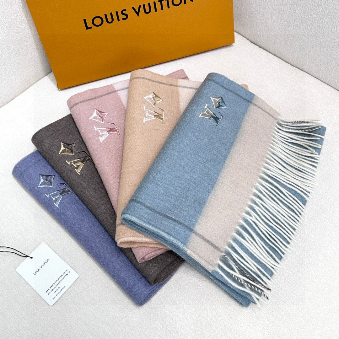 LV SCARF 180 CM IN CASHMERE 700795