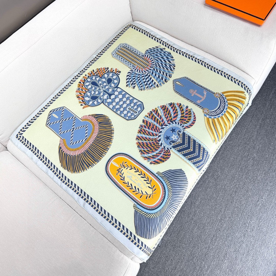 HERMES 25S SCARF 90 IN SILK 703630