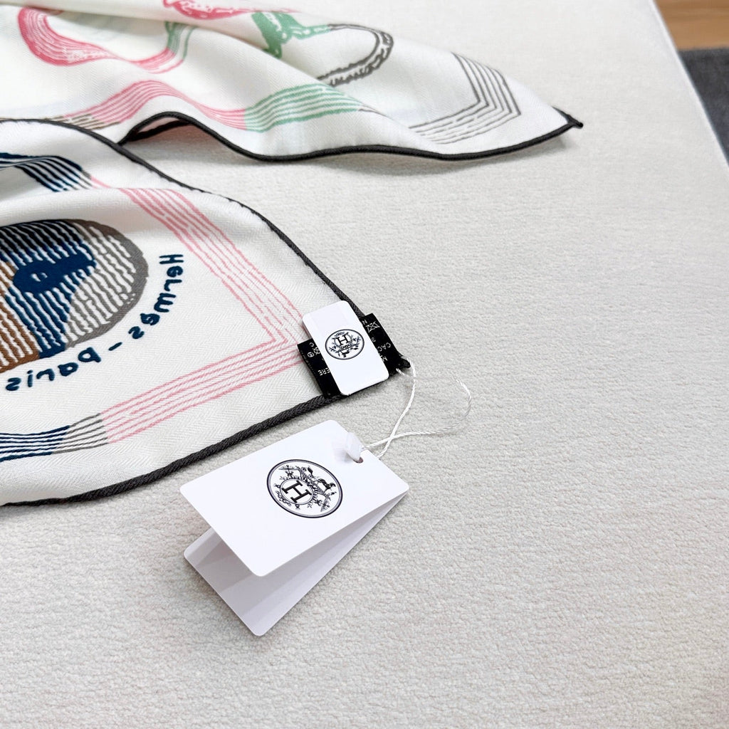HERMES 25S SCARF 135 IN CASHMERE SILK 854593