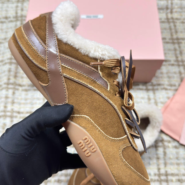MIUMIU 26S SNEAKERS IN DARK BROWN SUEDE AND SHEARLING