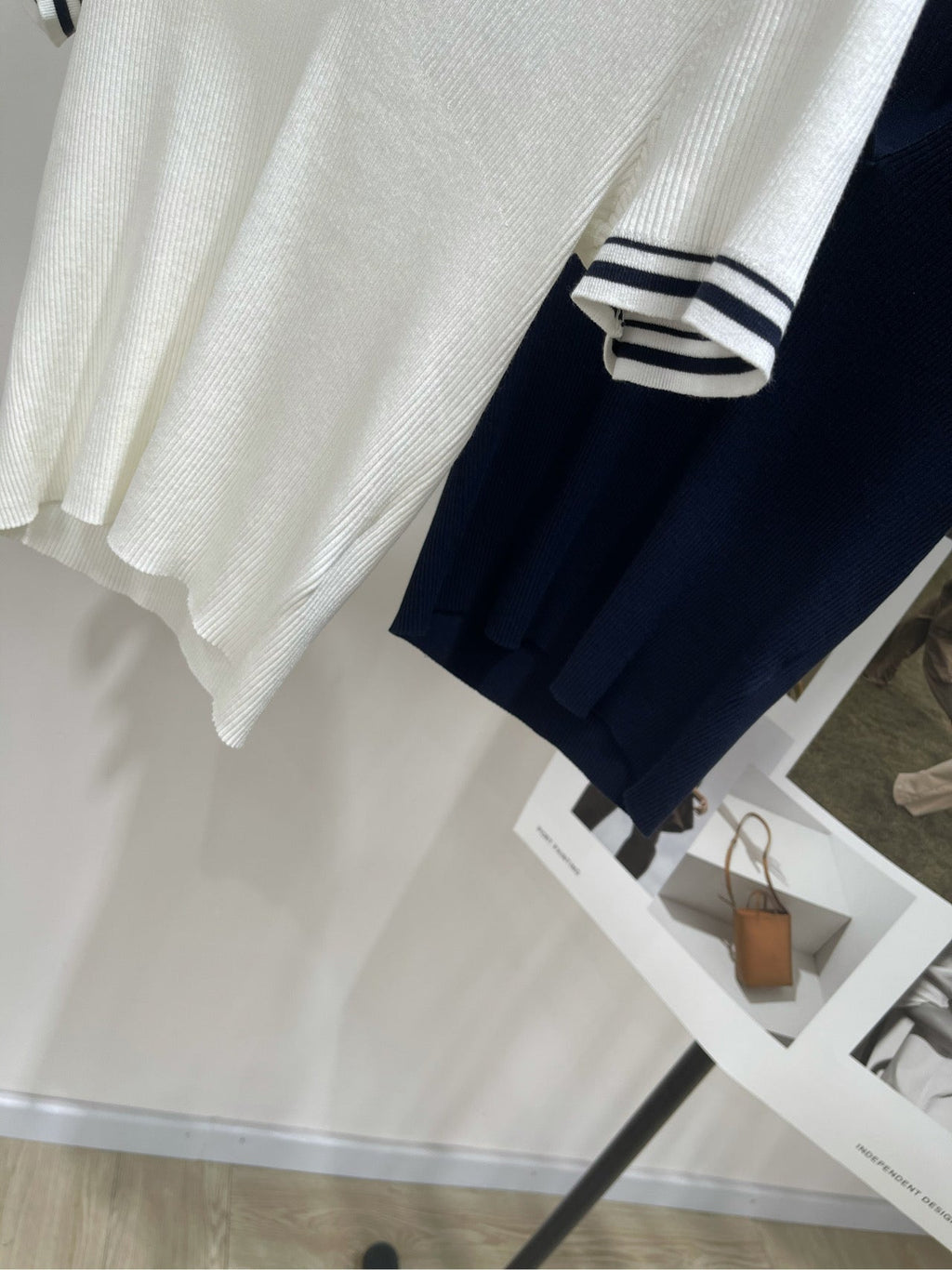 MO&CO. SUMMER KNIT POLO SHIRT IN NEW TENNIS-INSPIRED STYLE 267889