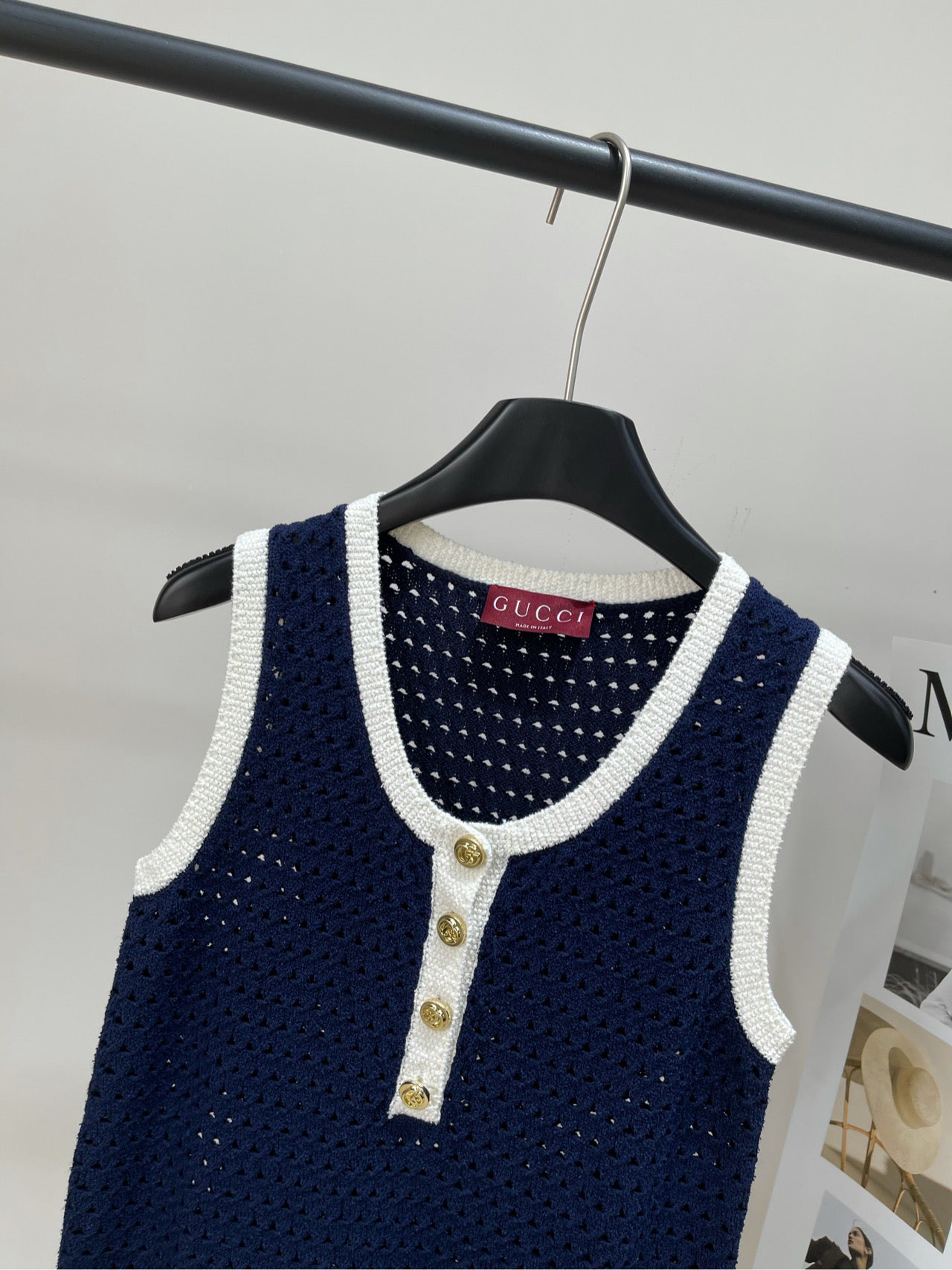 GUCCI PULLOVER KNIT DRESS WITH CUT-OUT DESIGN 276061
