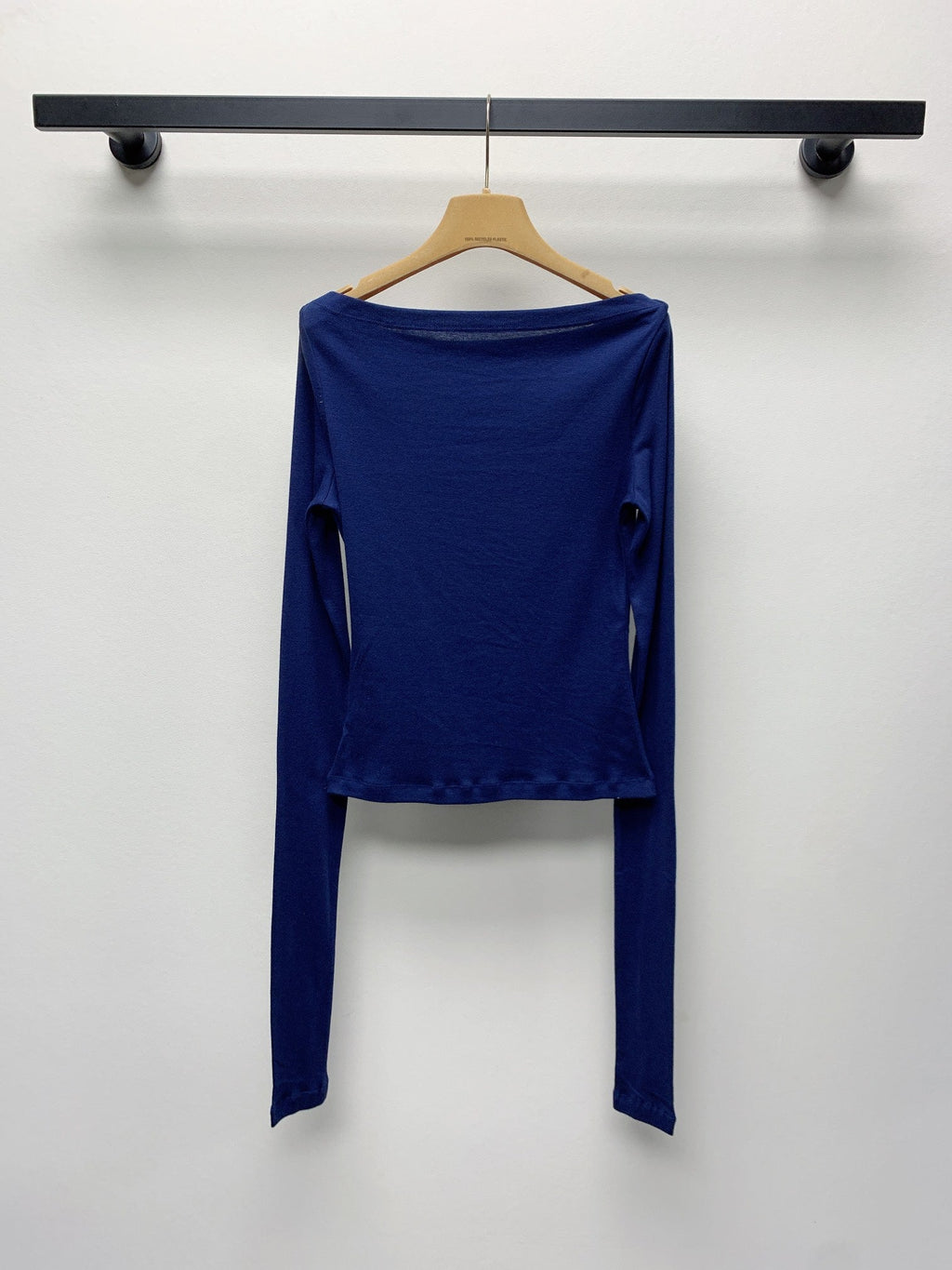 MIUMIU OFF-SHOULDER LOGO T-SHIRT 268133