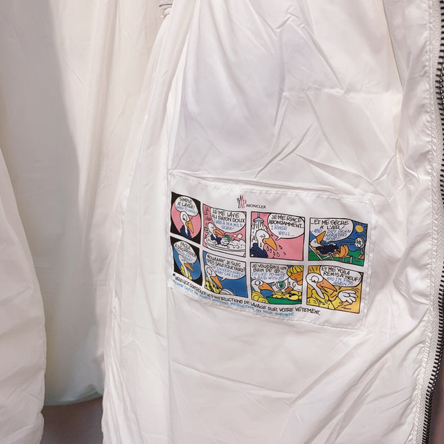 MONCLER 25S COAT IN WHITE 056
