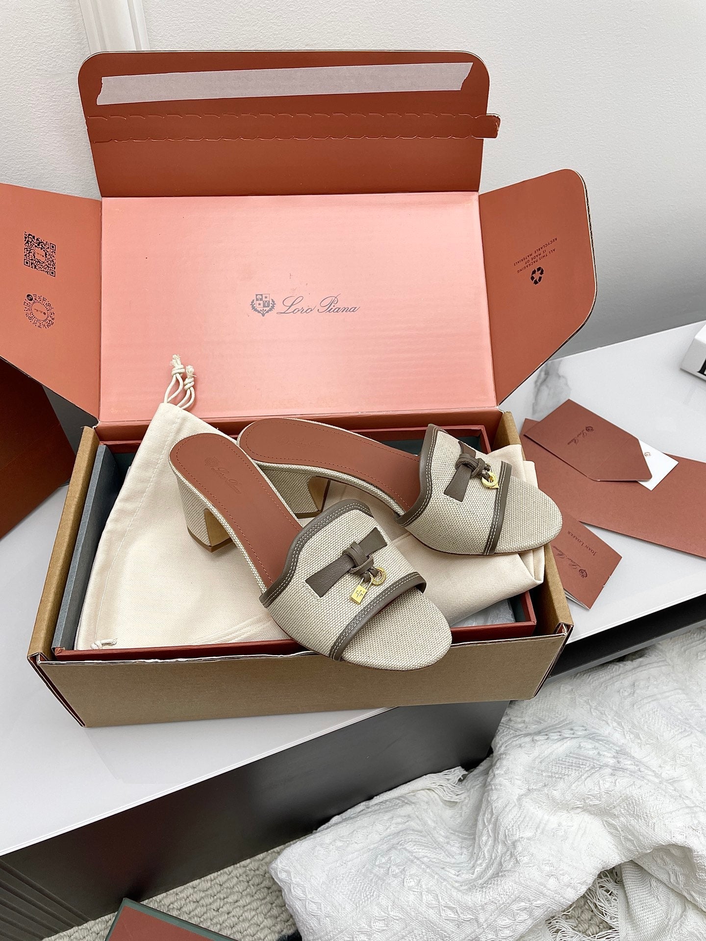 LP 26S HIGH HEEL SANDALS IN LIGHT BEIGE CANVAS AND GREY CALFSKIN