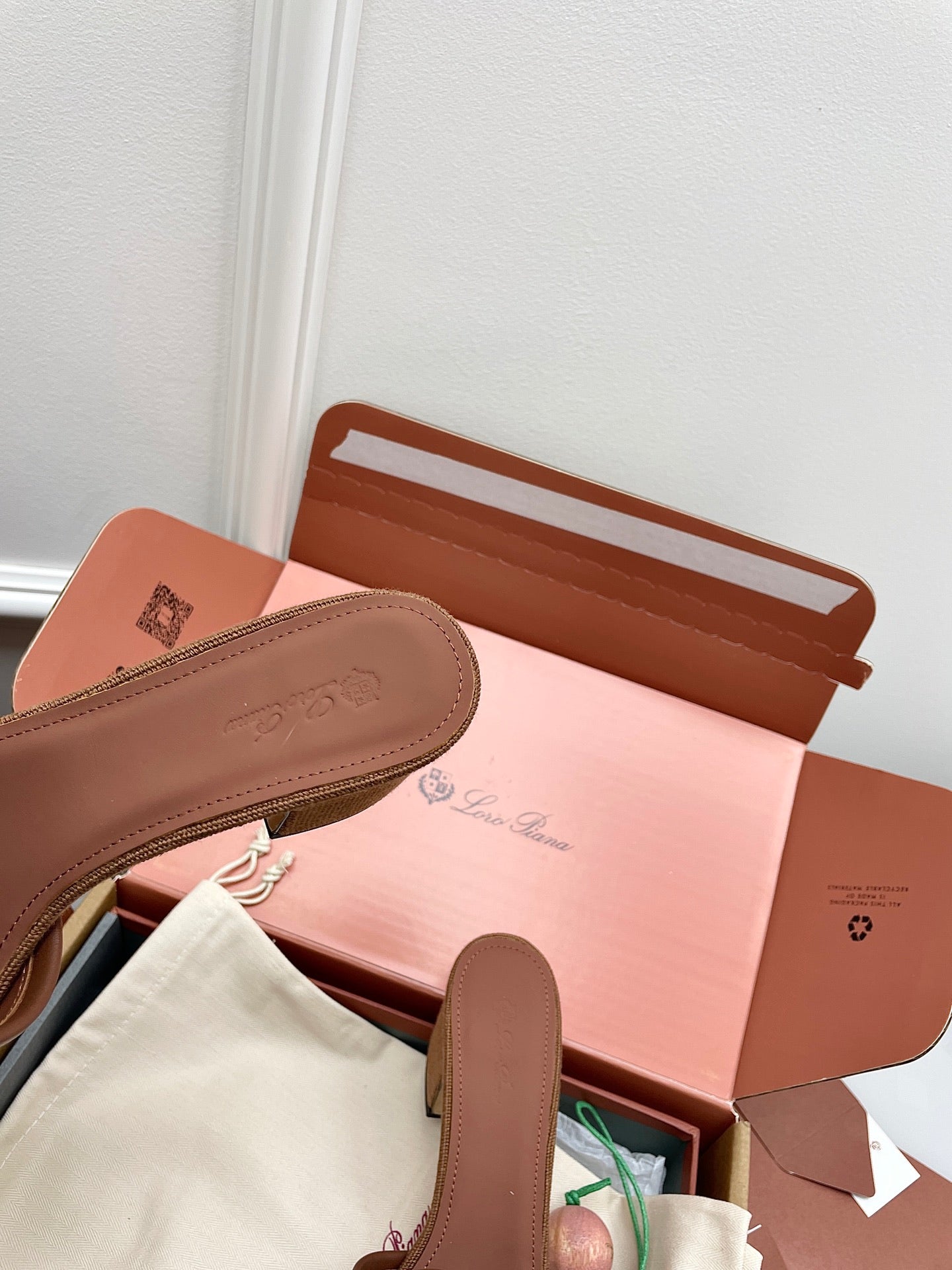 LP 26S HIGH HEEL SANDALS IN BROWN CANVAS AND CALFSKIN
