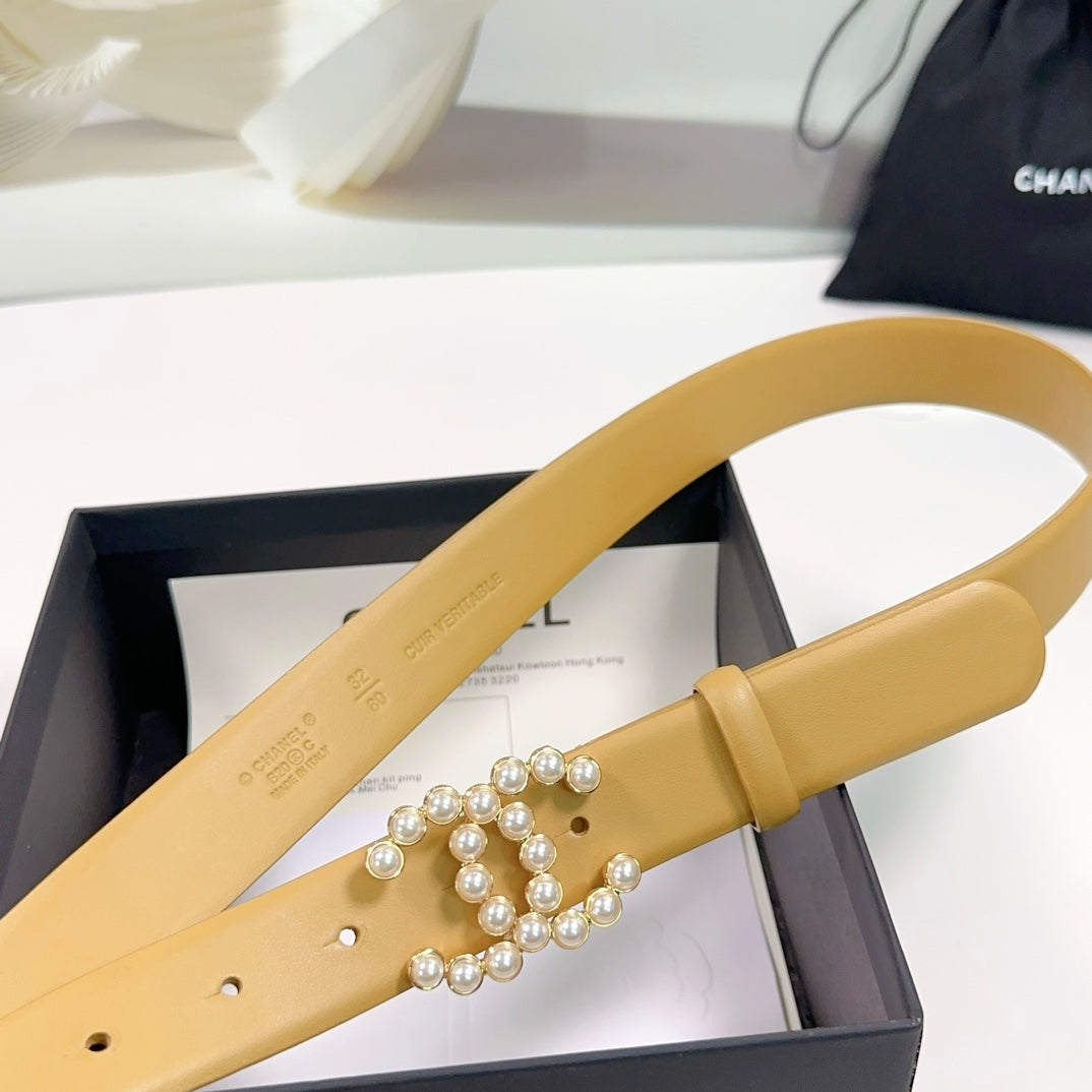 CC BELT 30 MM IN AMBER YELLOW SMOOTH CALFSKIN WITH GOLD HARDWARE ATTACH PEARL