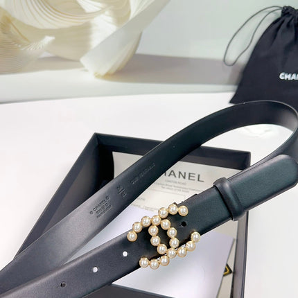 CC BELT 30 MM IN BLACK SMOOTH CALFSKIN WITH GOLD HARDWARE ATTACH PEARL