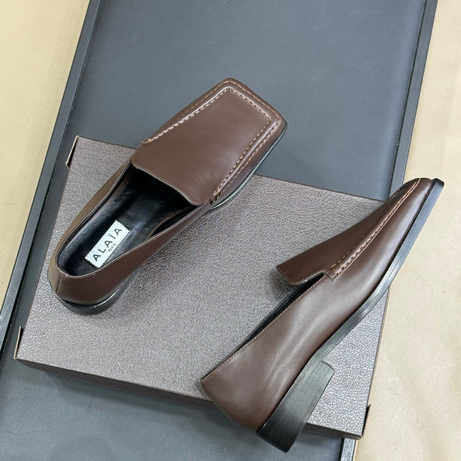 ALAIA 25S SQUARE TOE LOAFER IN BROWN CALFSKIN