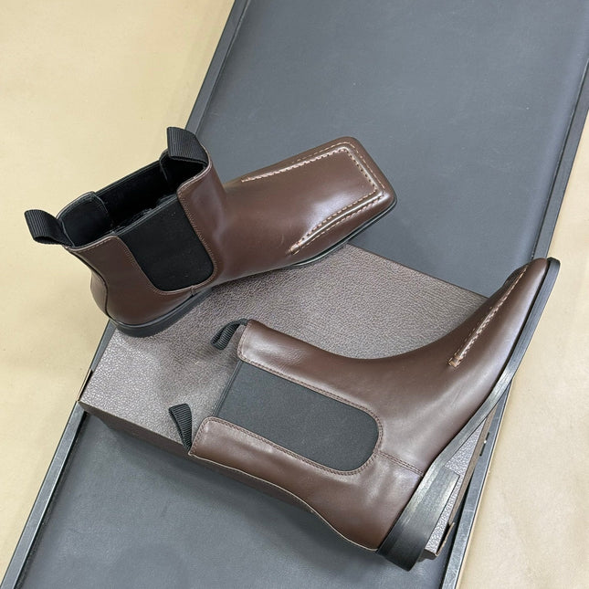 ALAIA 25S SQUARE TOE CHELSEA ANKLE BOOTS SHOES IN BROWN CALFSKIN