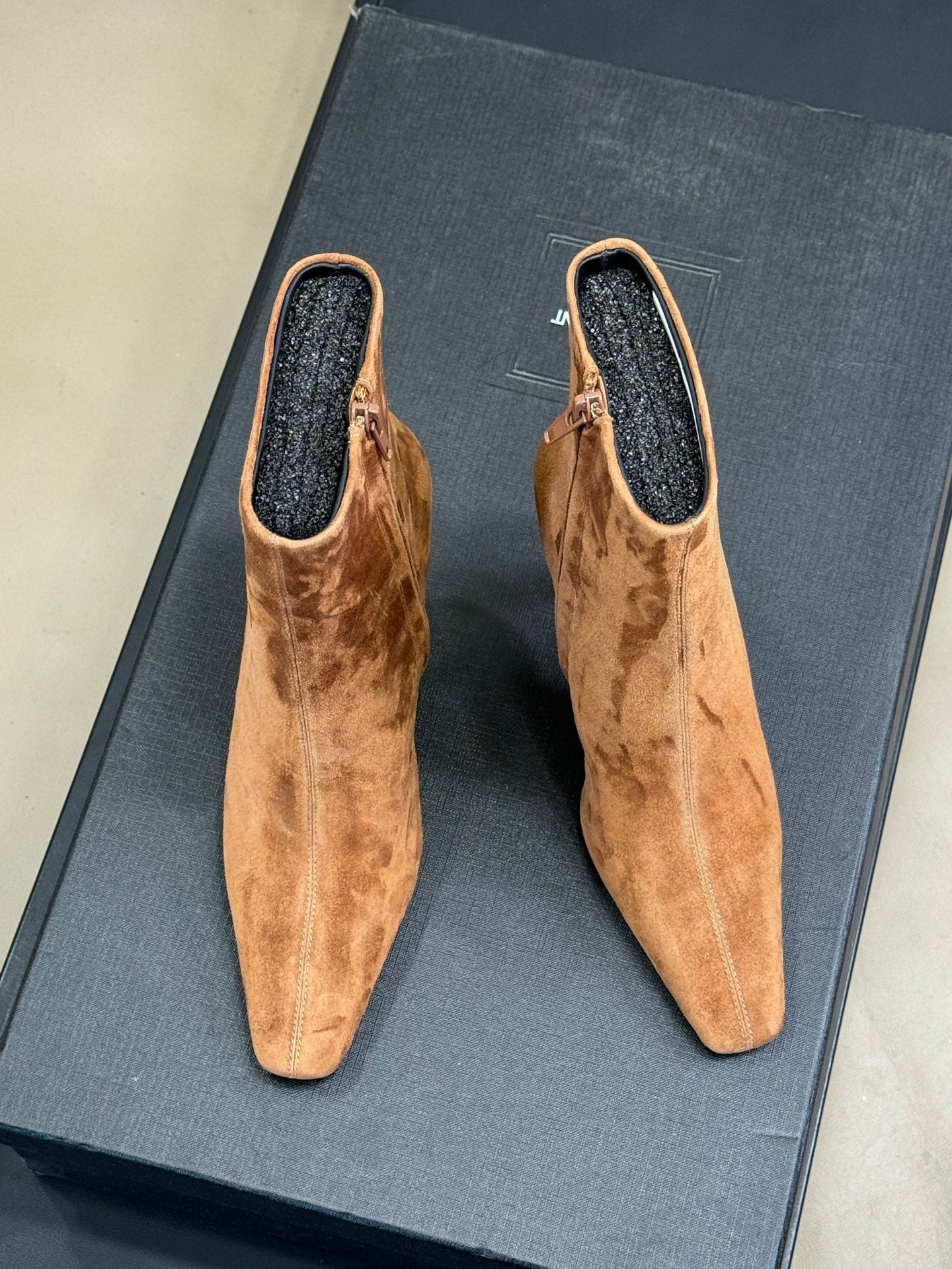 YSL 26S HEELED BOOTS IN LIGHT BROWN SUEDE