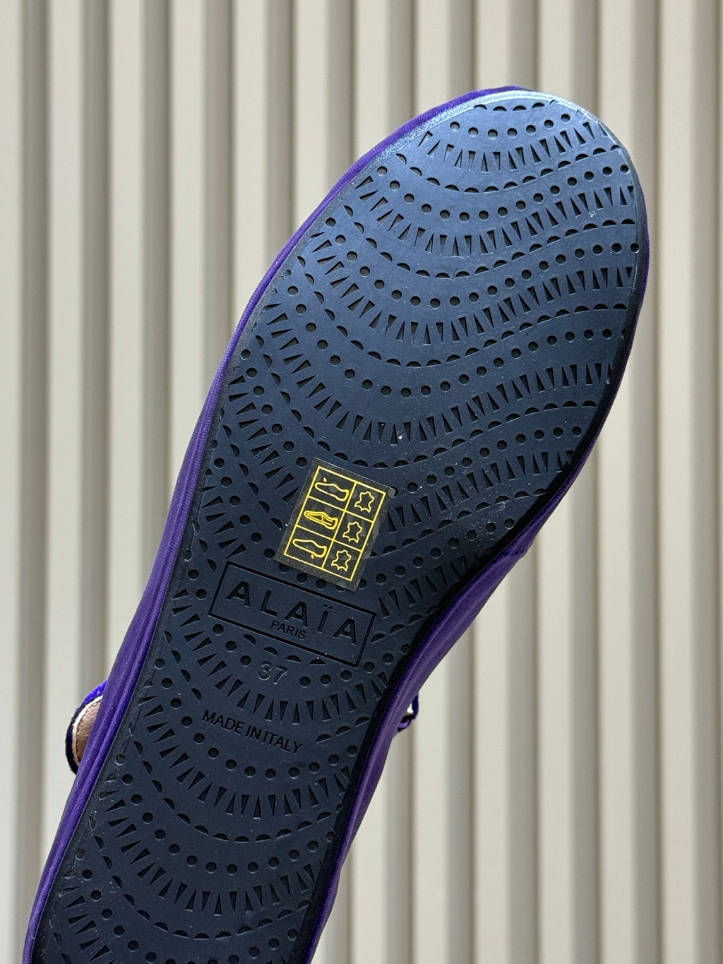ALAIA 26S MARY JANE BALLET FLATS IN DARK PURPLE VELVET