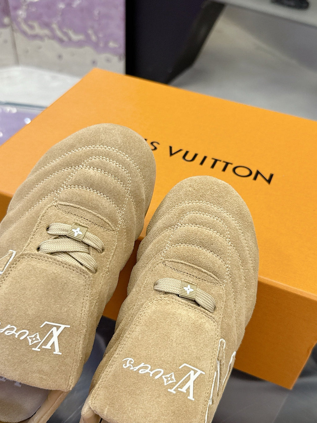 LV 26S FOOTPRINT SOCCER SNEAKERS IN BEIGE SUEDE