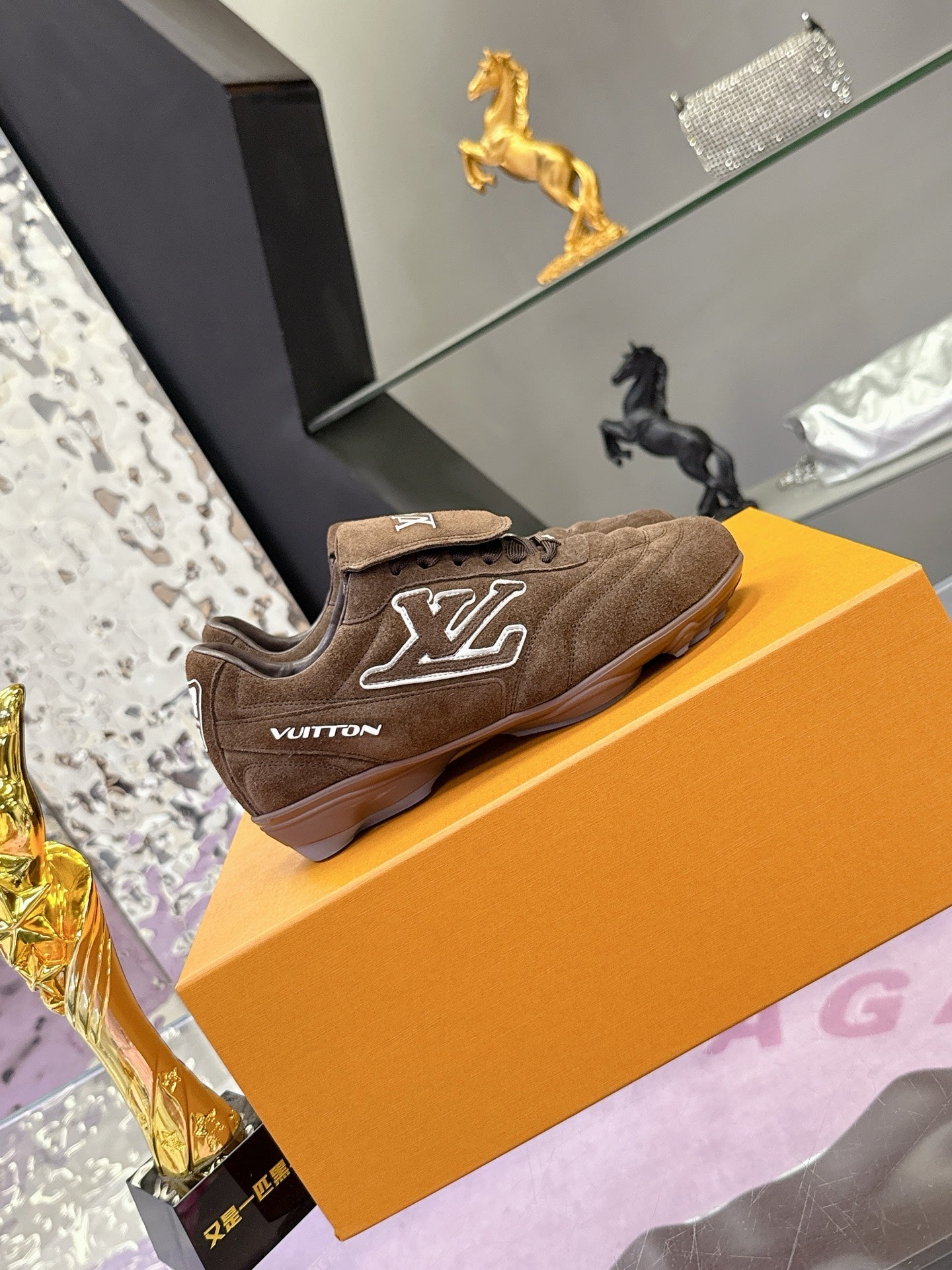 LV 26S FOOTPRINT SOCCER SNEAKERS IN DARK BROWN SUEDE