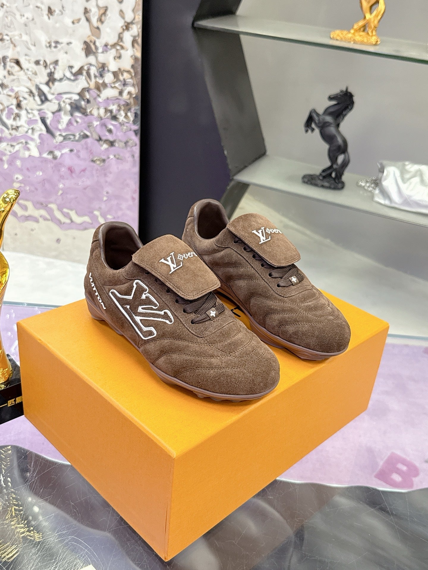 LV 26S FOOTPRINT SOCCER SNEAKERS IN DARK BROWN SUEDE