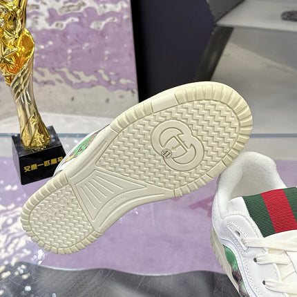 GUCCI 26S SNEAKER IN WHITE AND GREEN CALFSKIN