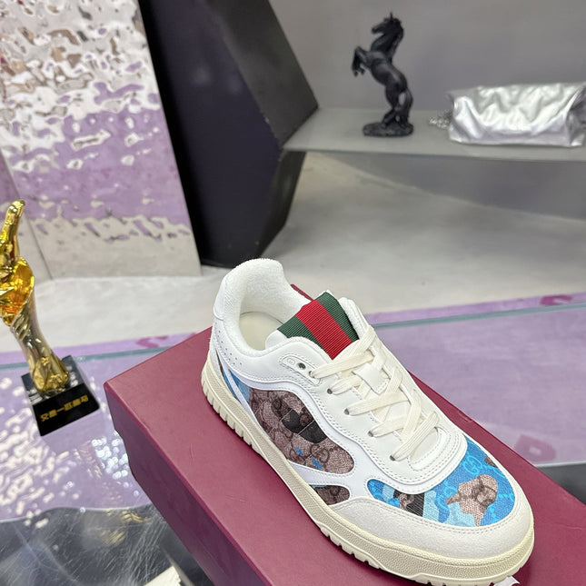 GUCCI 26S SNEAKER IN WHITE AND BLUE CALFSKIN