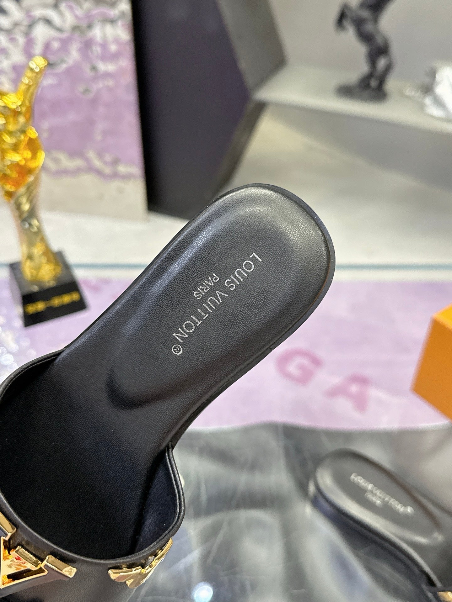 LV 26S FLAT SLIDE SANDALS IN BLACK CALFSKIN GOLD HARDWARE