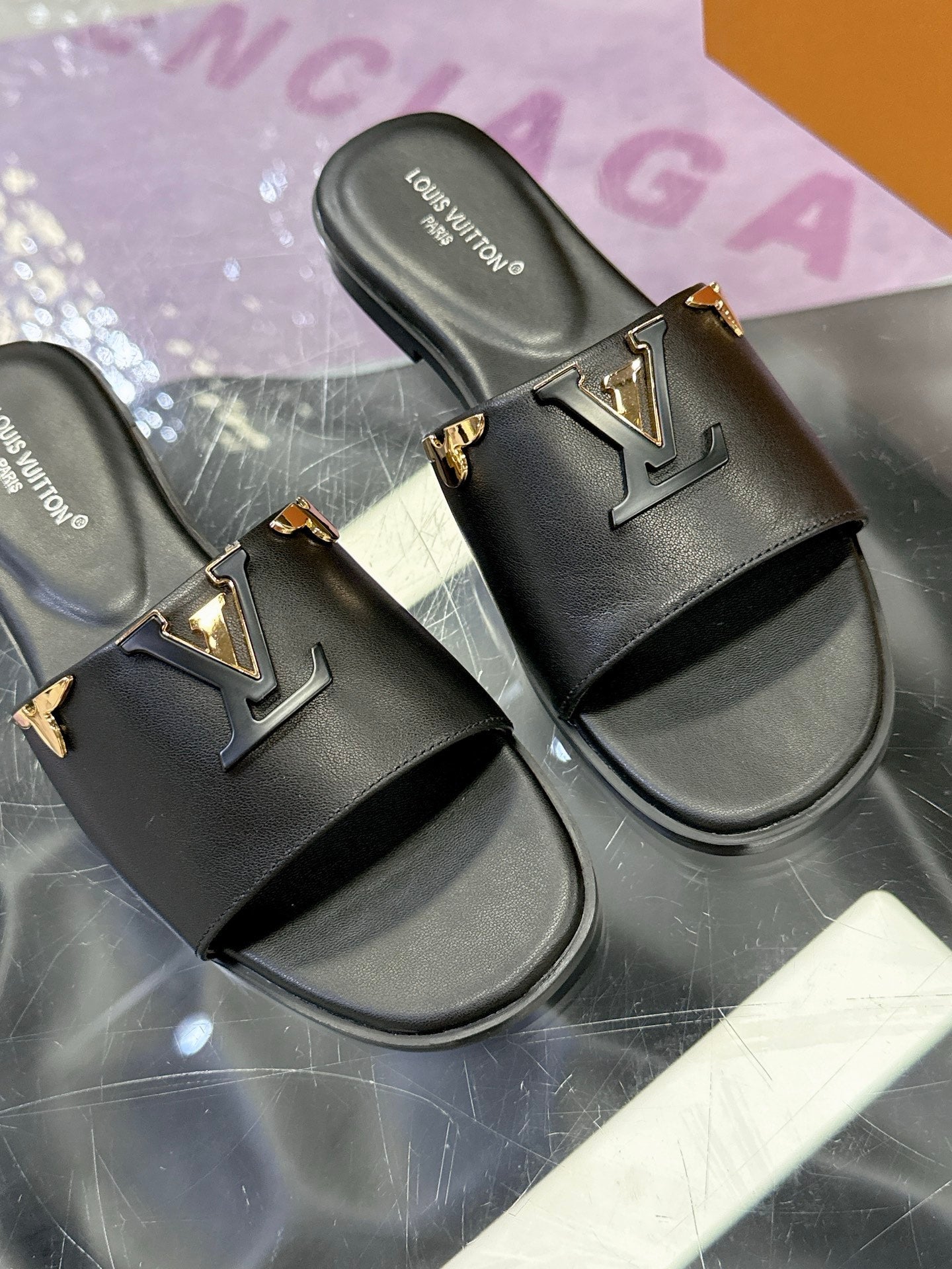 LV 26S FLAT SLIDE SANDALS IN BLACK CALFSKIN GOLD HARDWARE