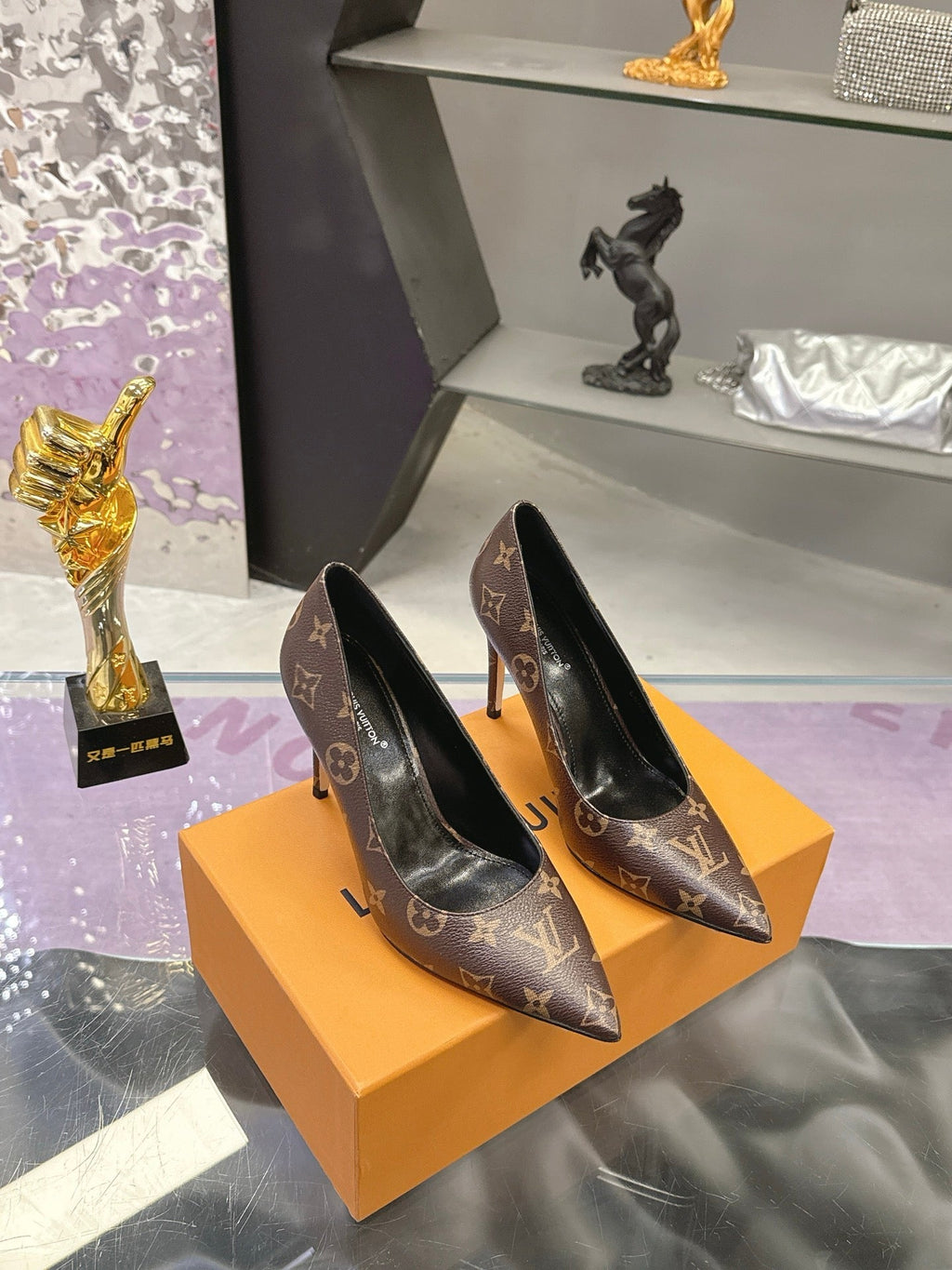 LV 26S POINTED TOE PUMPS 85MM IN DARK BROWN MONOGRAM CALFSKIN