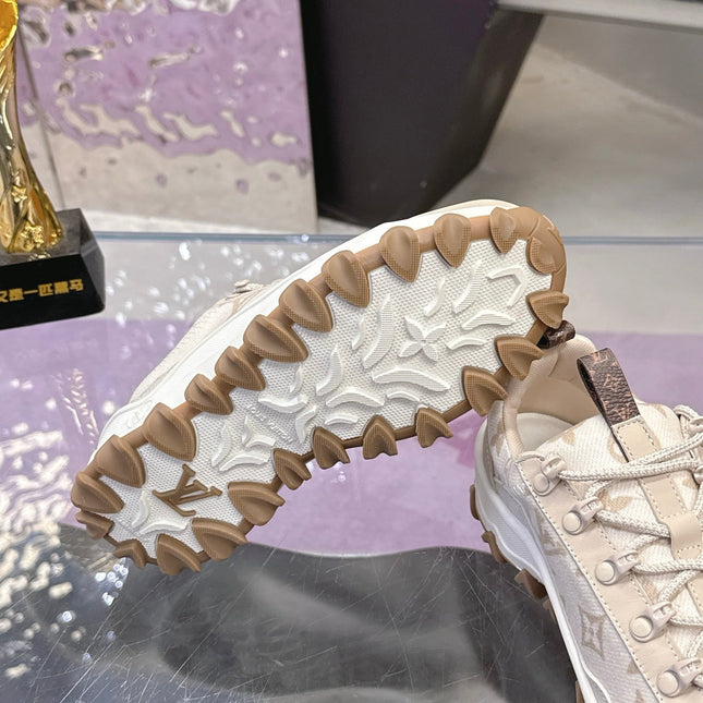 LV 26S RUSH XPLORER SNEAKER IN BEIGE MONOGRAM SUEDE