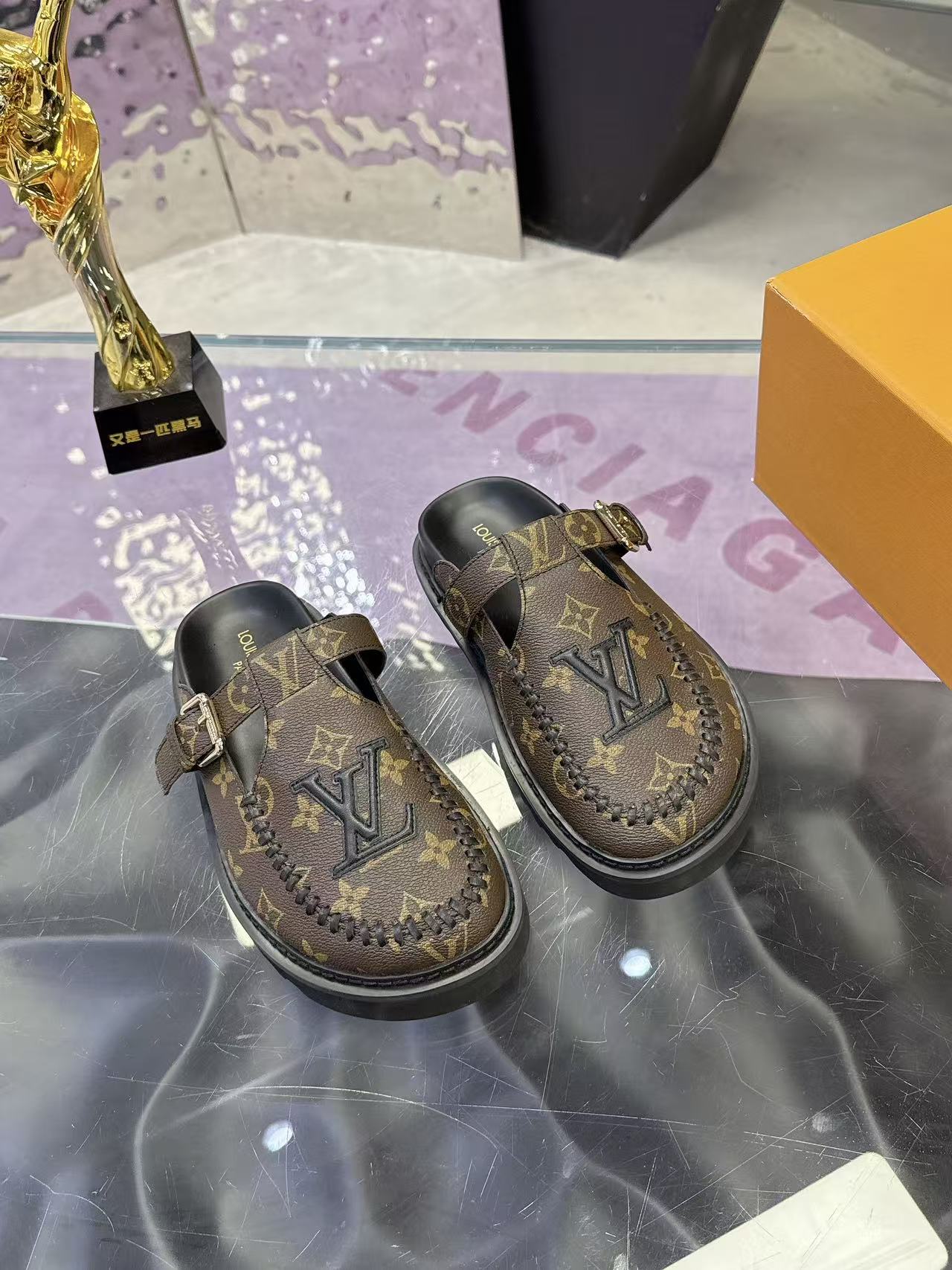 LV 26S MULE SLIDES IN DARK BROWN MONOGRAM CALFSKIN BUCKLE STRAP