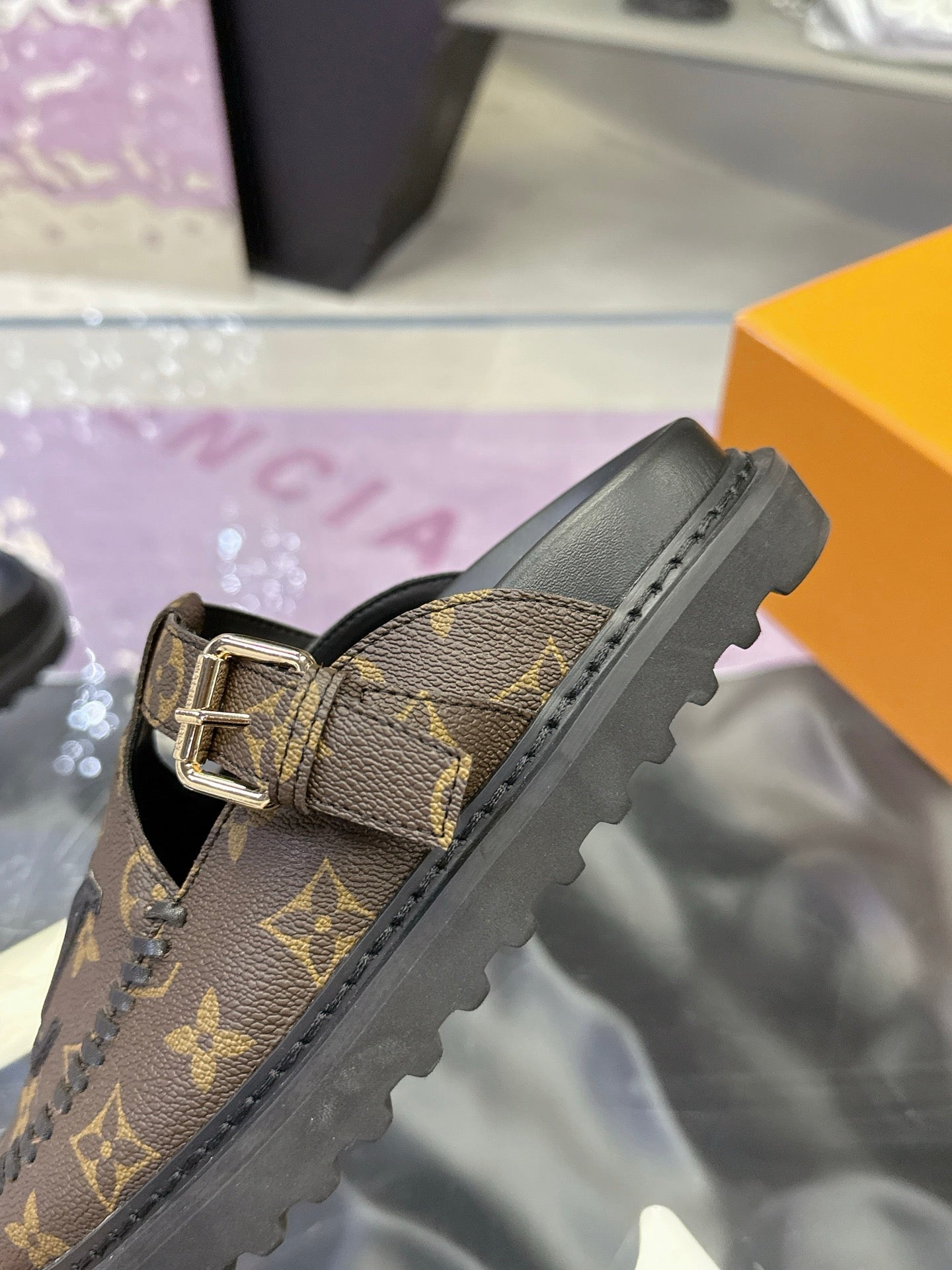 LV 26S MULE SLIDES IN DARK BROWN MONOGRAM CALFSKIN BUCKLE STRAP