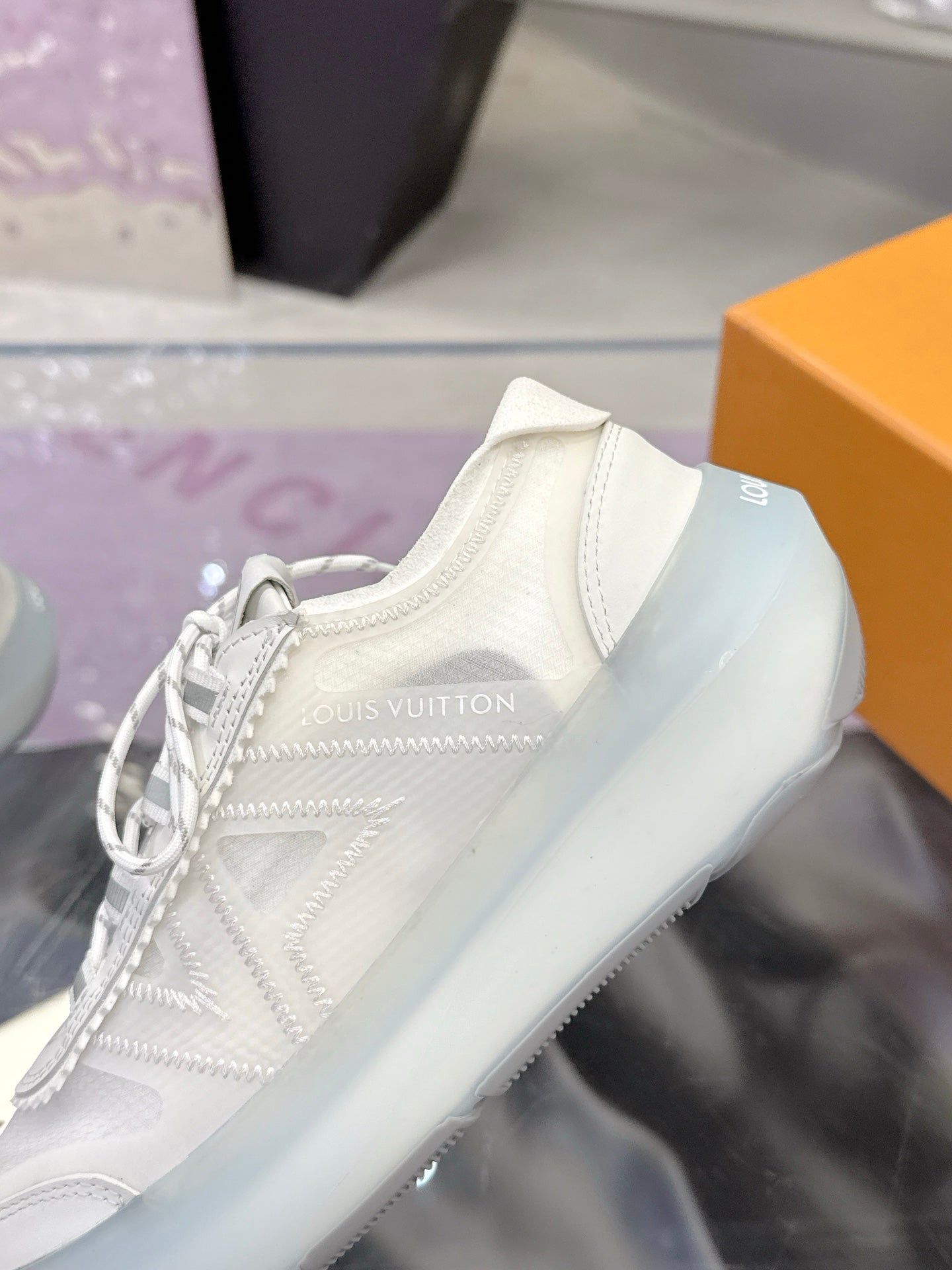 LV 26S SKATE SNEAKERS IN WHITE MESH TRANSLUCENT SOLE